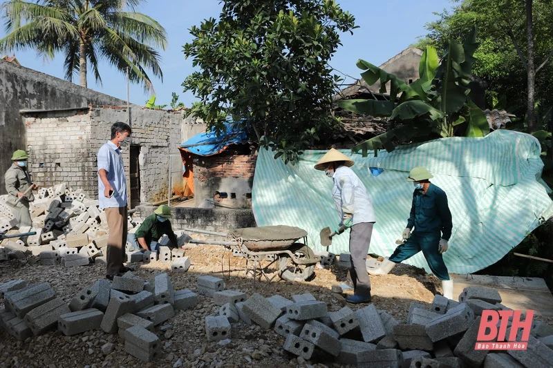 Đồng chí Bí thư Tỉnh ủy Đỗ Trọng Hưng thăm và làm việc tại huyện Triệu Sơn