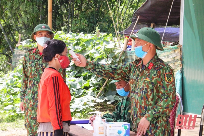 “Vượt nắng, thắng mưa” thực hiện “nhiệm vụ kép” nơi phên dậu Quốc gia