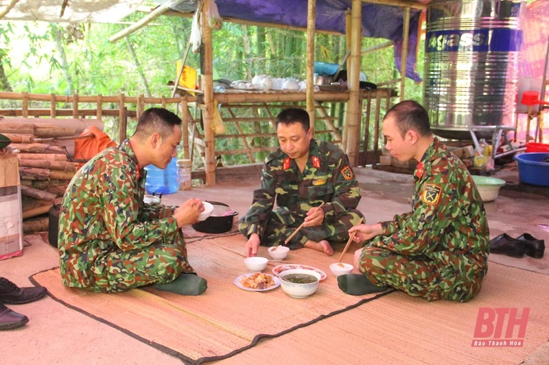“Vượt nắng, thắng mưa” thực hiện “nhiệm vụ kép” nơi phên dậu Quốc gia