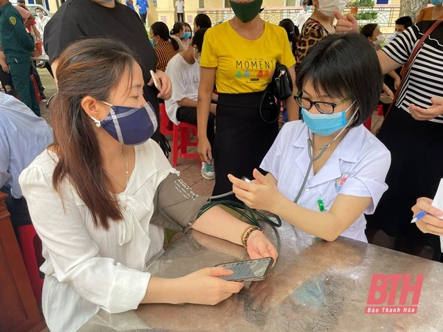 Huyện Quảng xương tổ chức hiến máu tình nguyện khắc phục tình trạng khan hiếm máu trong dịch, bệnh COVID-19