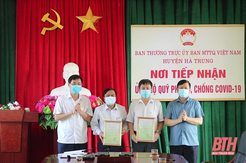 Hà Trung tiếp nhận hơn 1,2 tỷ đồng ủng hộ Quỹ phòng, chống dịch COVID-19