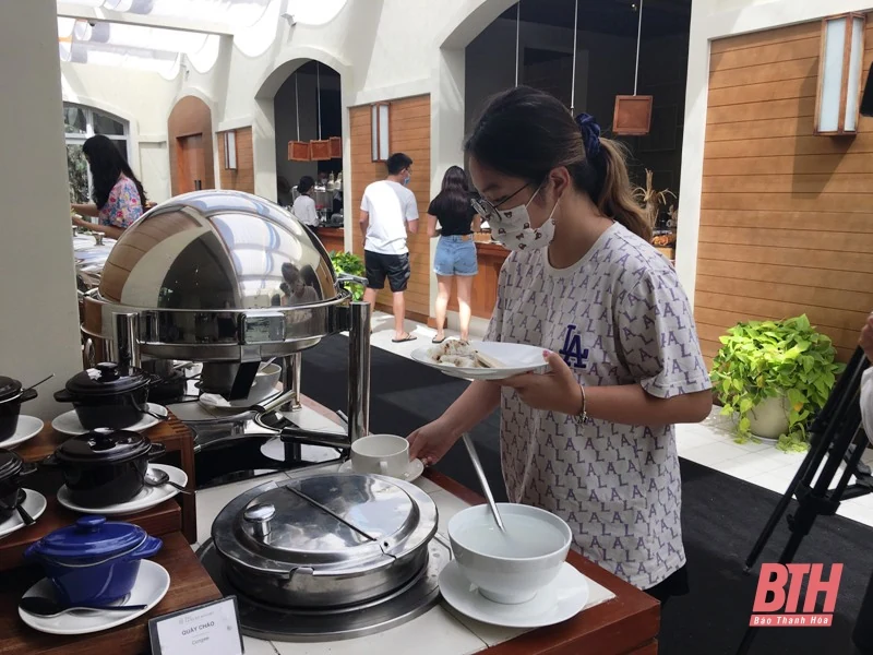 Thắt chặt các biện pháp đảm an toàn phòng, chống dịch COVID-19, quần thể du lịch nghỉ dưỡng FLC Sầm Sơn thu hút khách