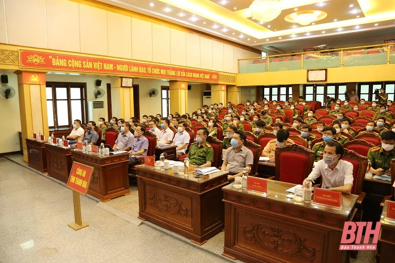 Tổng kết xây dựng, triển khai Dự án cơ sở dữ liệu quốc gia về dân cư và Dự án sản xuất, cấp và quản lý căn cước công dân