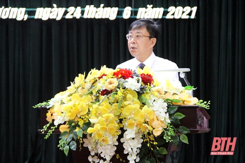 Kỳ họp thứ nhất HĐND huyện Quảng Xương khóa XXI: Bầu các chức danh thuộc HĐND, UBND huyện