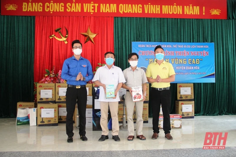 Đoàn Thanh niên Sở VH, TT&DL tổ chức chương trình “Mái ấm vùng cao” tại xã Nam Xuân