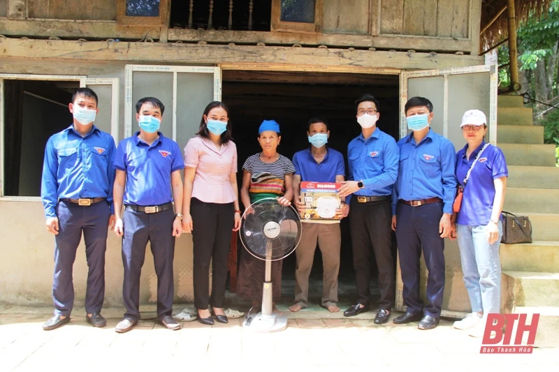 Đoàn Thanh niên Sở VH, TT&DL tổ chức chương trình “Mái ấm vùng cao” tại xã Nam Xuân