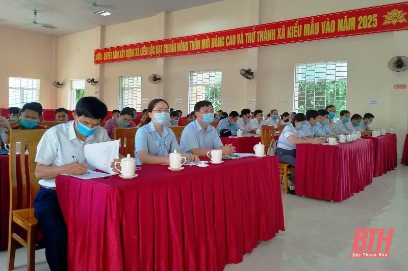 Ra mắt Câu lạc bộ “Nông dân với pháp luật” tại huyện Thiệu Hóa và Hậu Lộc