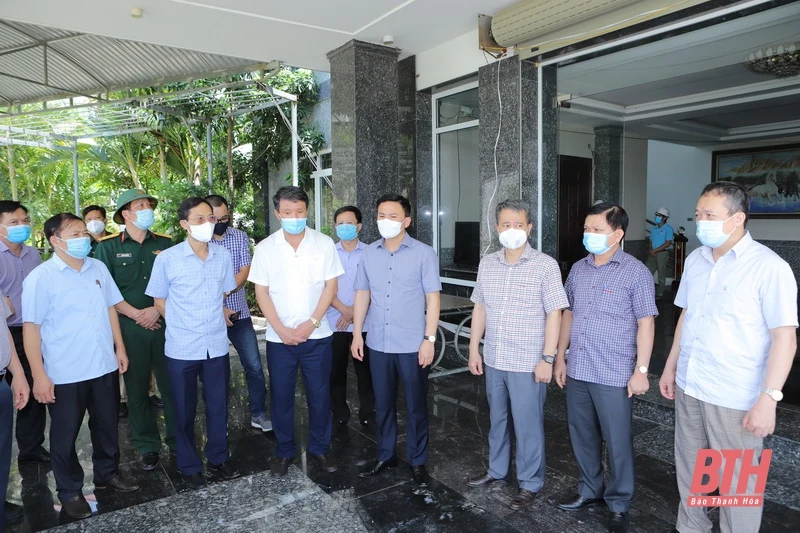 Đồng chí Bí thư Tỉnh ủy Đỗ Trọng Hưng kiểm tra, chỉ đạo công tác phòng, chống dịch COVID-19 tại thị xã Nghi Sơn