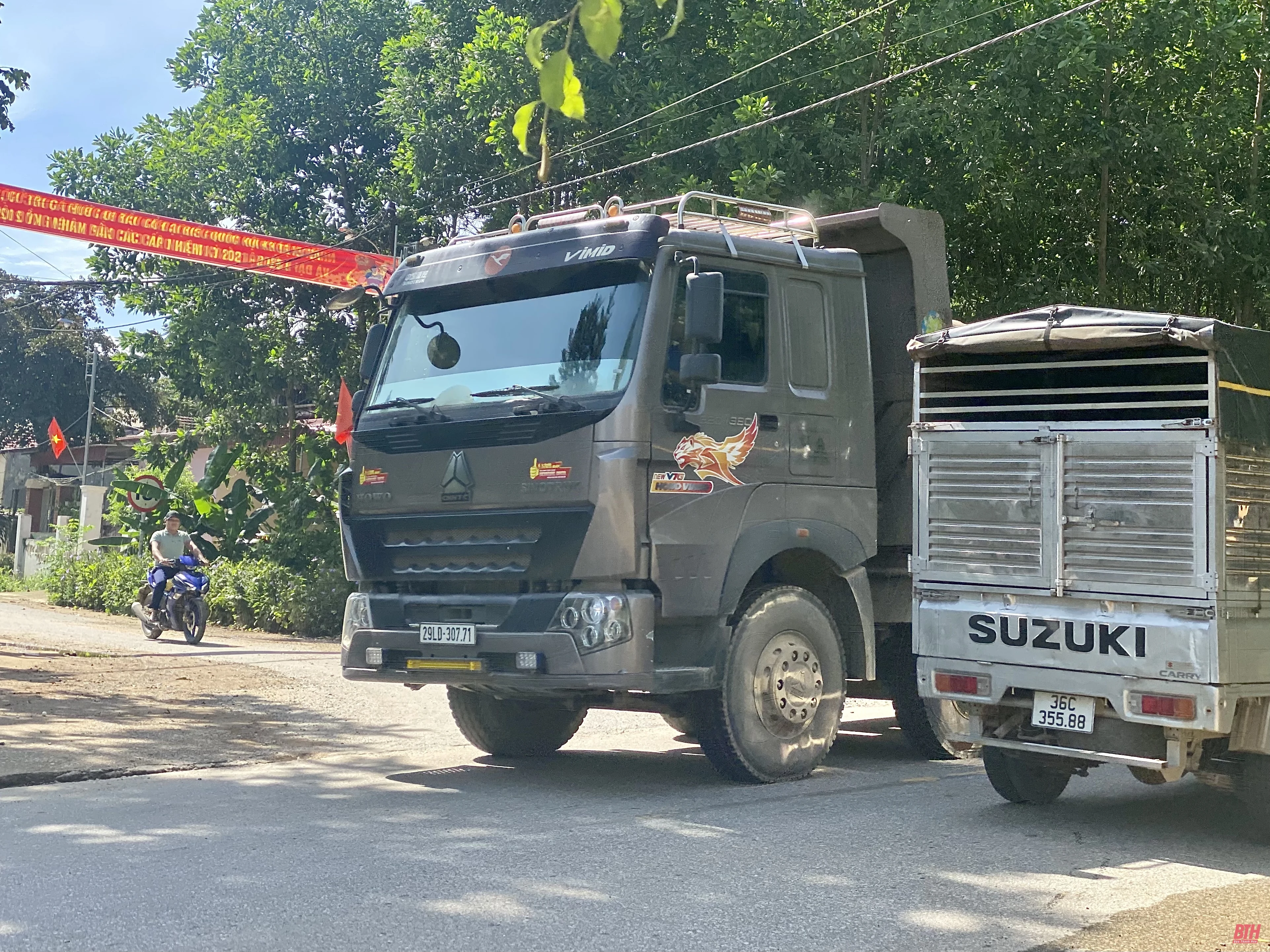 Nguy hiểm rình rập tại vị trí giao cắt trên đường Hồ Chí Minh