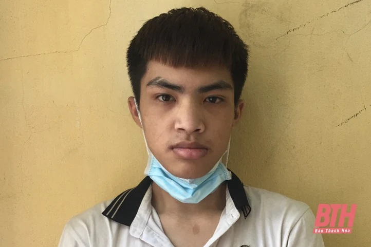 Bắt giữ đối tượng chuyên phá kính ô tô trộm cắp tài sản