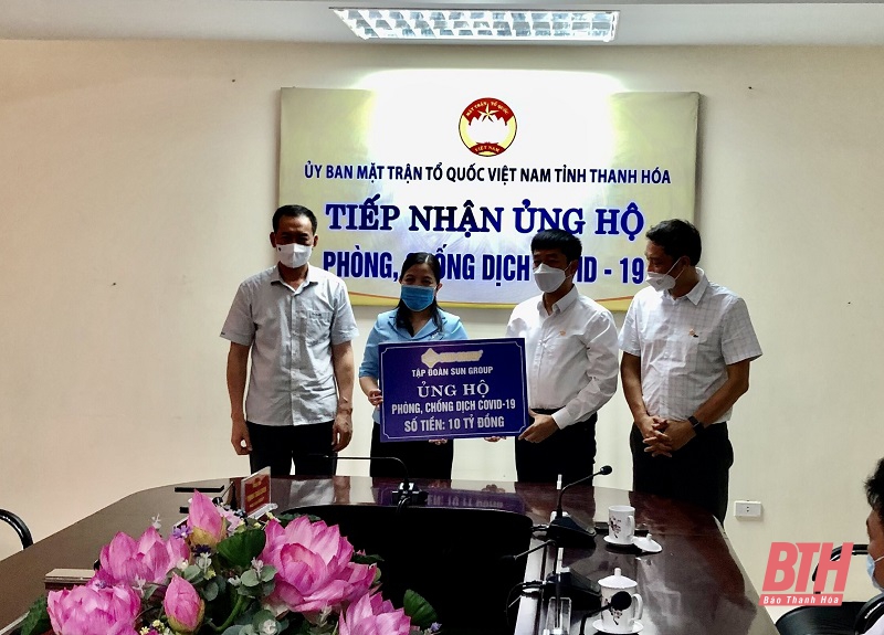 776 tập thể, cá nhân ủng hộ hơn 68 tỷ đồng phòng, chống dịch COVID-19