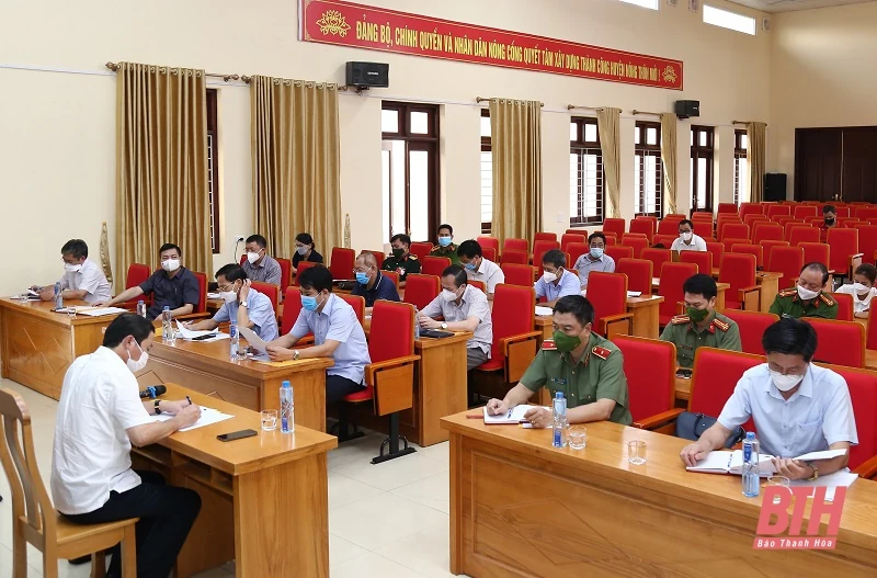 Chủ tịch UBND tỉnh Đỗ Minh Tuấn kiểm tra công tác phòng, chống dịch tại huyện Nông Cống