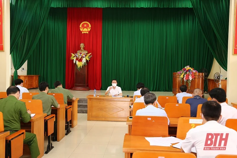 Chủ tịch UBND tỉnh Đỗ Minh Tuấn kiểm tra công tác phòng, chống dịch tại huyện Nông Cống