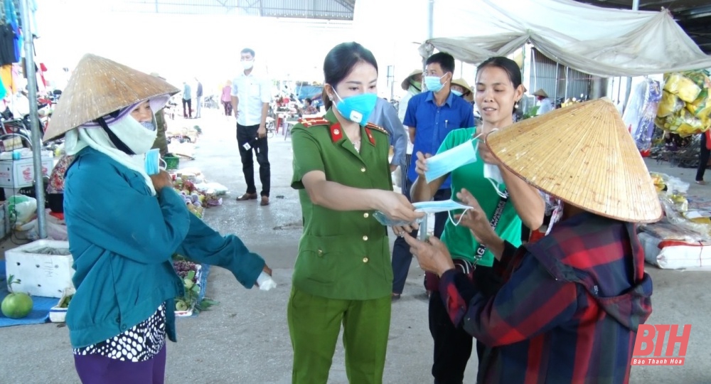 Tạm đình chỉ công tác Chủ tịch UBND xã Xuân Hồng (Thọ Xuân) để kiểm điểm trách nhiệm trong công tác chỉ đạo phòng, chống COVID-19