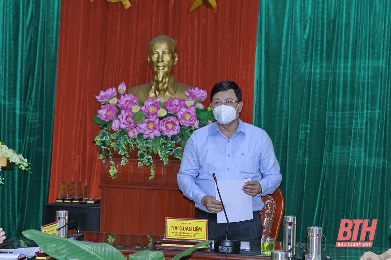 Phó Chủ tịch UBND tỉnh Mai Xuân Liêm kiểm tra công tác phòng, chống dịch bệnh COVID-19 tại huyện Quan Hóa