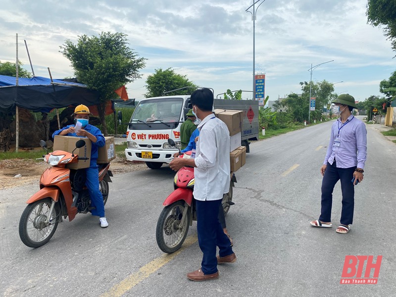 Huyện Hậu Lộc kiểm soát chặt người và phương tiện lưu thông qua địa bàn