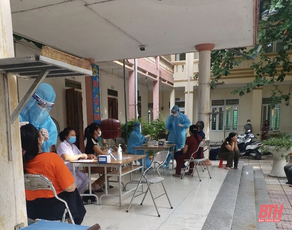 Dự kiến khoảng 400.000 người dân TP Thanh Hoá được test sàng lọc SARS-CoV-2