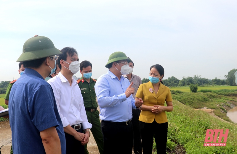 Phó Chủ tịch UBND tỉnh Mai Xuân Liêm kiểm tra công tác phòng, chống lụt bão tại các huyện Vĩnh Lộc, Thạch Thành