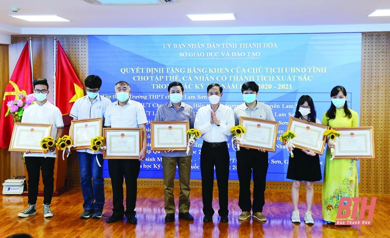 Nỗ lực thực hiện “mục tiêu kép”