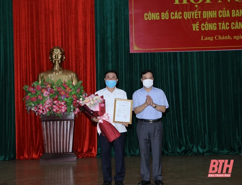 Phó Bí thư Thường trực Tỉnh ủy Lại Thế Nguyên dự hội nghị công bố Quyết định của Ban Thường vụ Tỉnh ủy về công tác cán bộ tại Lang Chánh