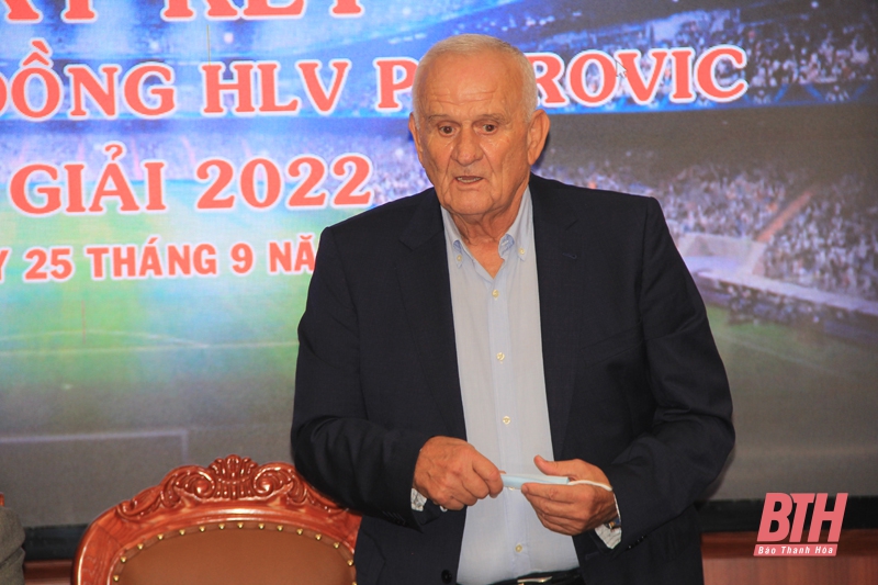 HLV Petrovic: “Tôi rất hạnh phúc khi tiếp tục được gắn bó, dẫn dắt Đông Á Thanh Hóa”