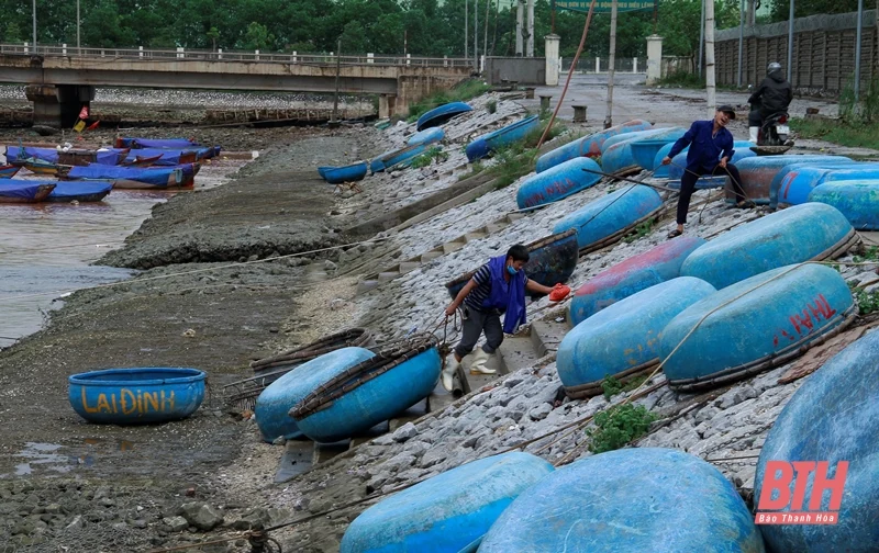 Chủ động kêu gọi tàu thuyền về nơi tránh trú bão số 7