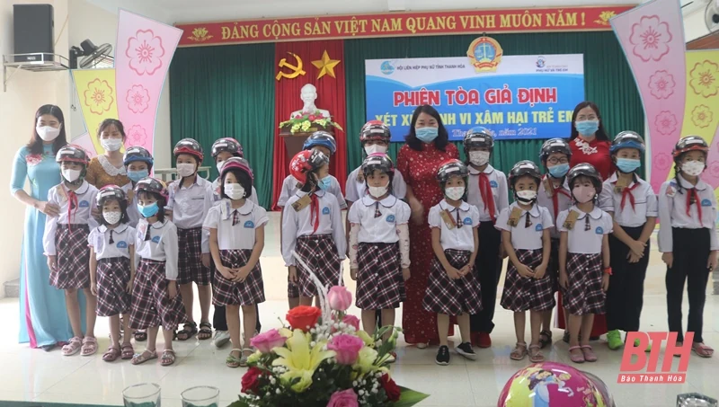 Truyền thông phiên tòa giả định xét xử hành vi xâm hại trẻ em