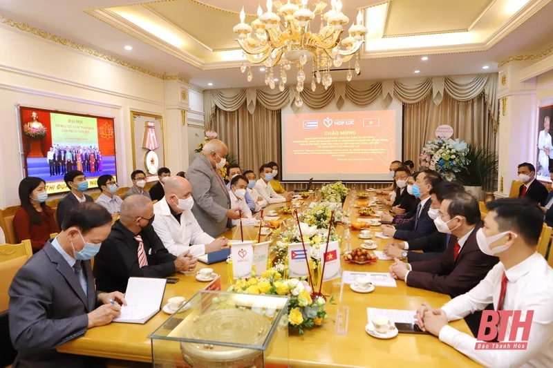 Đại sứ đặc mệnh toàn quyền Cộng hòa Cuba thăm và làm việc tại Tổng Công ty CP Hợp Lực
