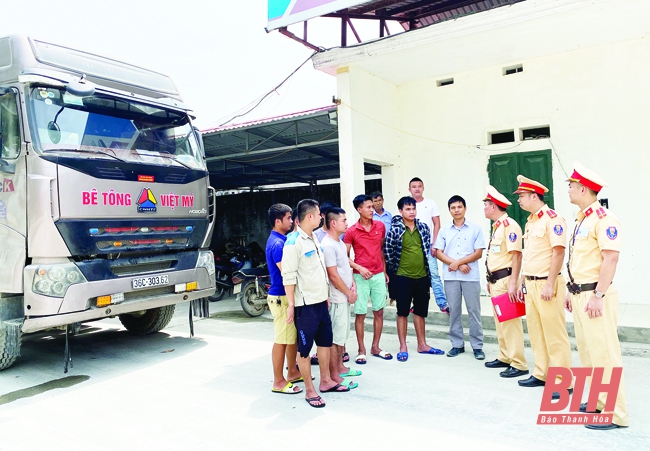 Đẩy mạnh công tác tuyên truyền về an toàn giao thông, tạo chuyển biến về nhận thức và ý thức cho người dân