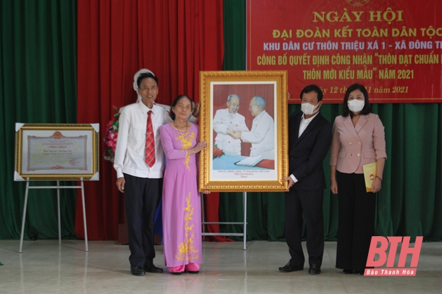 Phó Chủ tịch HĐND tỉnh Nguyễn Quang Hải dự Ngày hội Đại đoàn kết toàn dân tộc tại thôn Triệu Xá 1