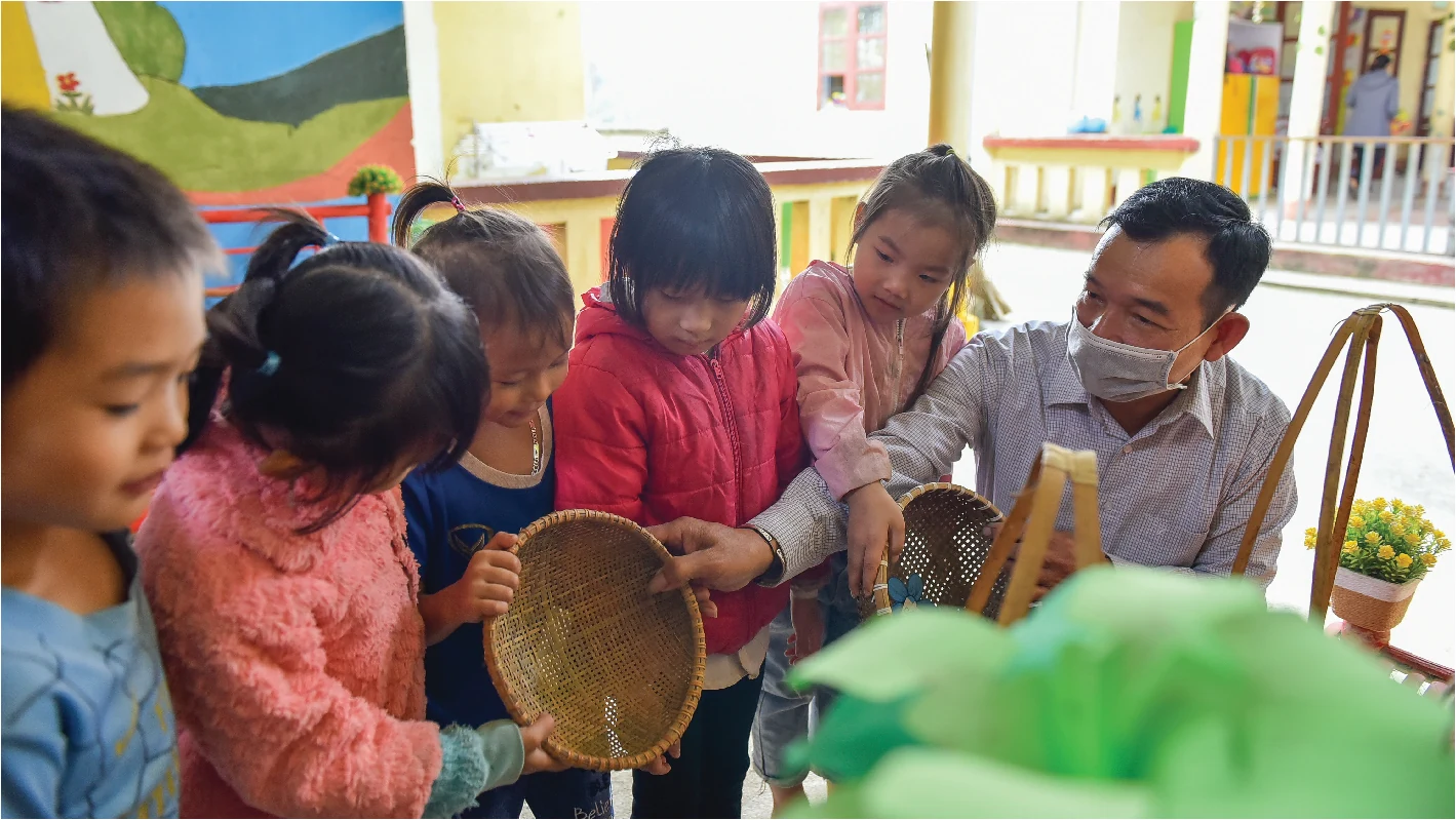 [E-Magazine] - Chuyện về những vao m88 làm “cô” nuôi dạy trẻ