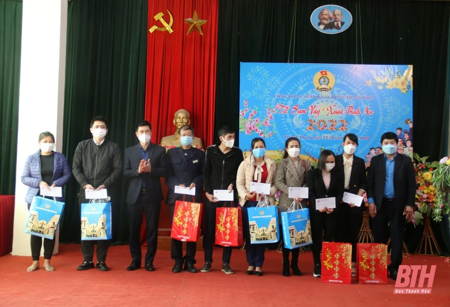 “Tết sum vầy - Xuân bình an” năm 2022 cho đoàn viên, người lao động ngành xây dựng Thanh Hóa