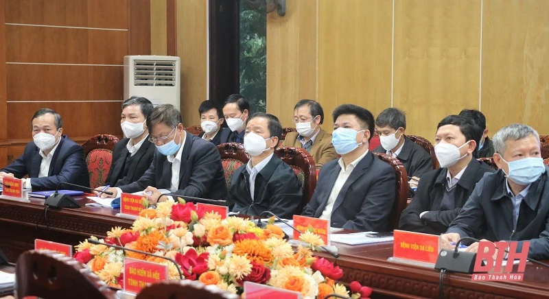 Kiên trì, kiên quyết đặt sức khỏe, tính mạng của người dân lên trên hết, trước hết