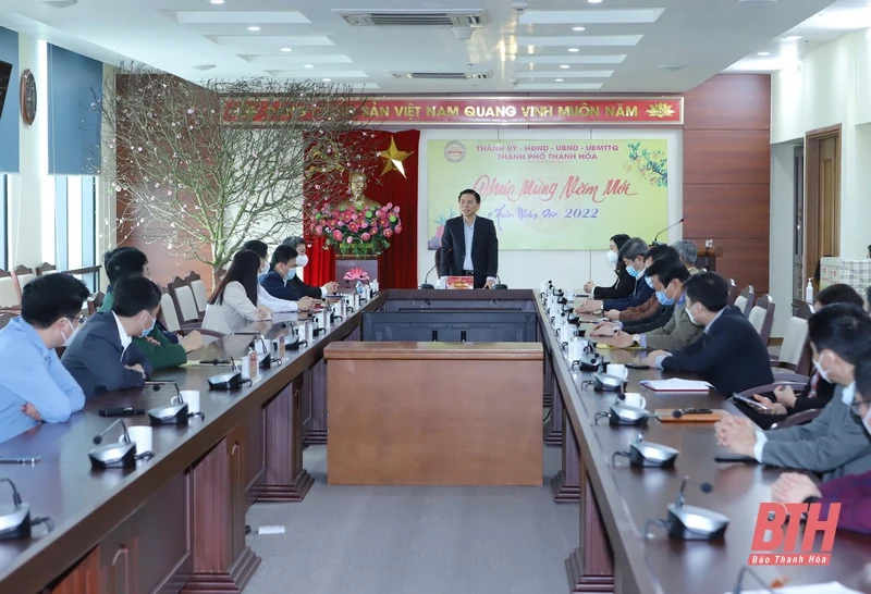 Bí thư Tỉnh ủy Đỗ Trọng Hưng chúc tết người cao tuổi, Làng trẻ em SOS và kiểm tra công tác chăm lo cho Nhân dân TP Thanh Hóa vui xuân, đón Tết