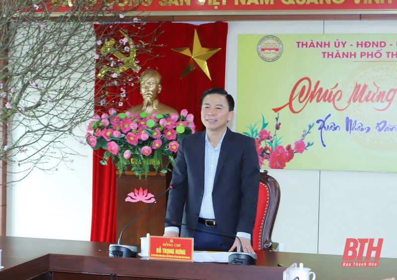 Bí thư Tỉnh ủy Đỗ Trọng Hưng chúc tết người cao tuổi, Làng trẻ em SOS và kiểm tra công tác chăm lo cho Nhân dân TP Thanh Hóa vui xuân, đón Tết