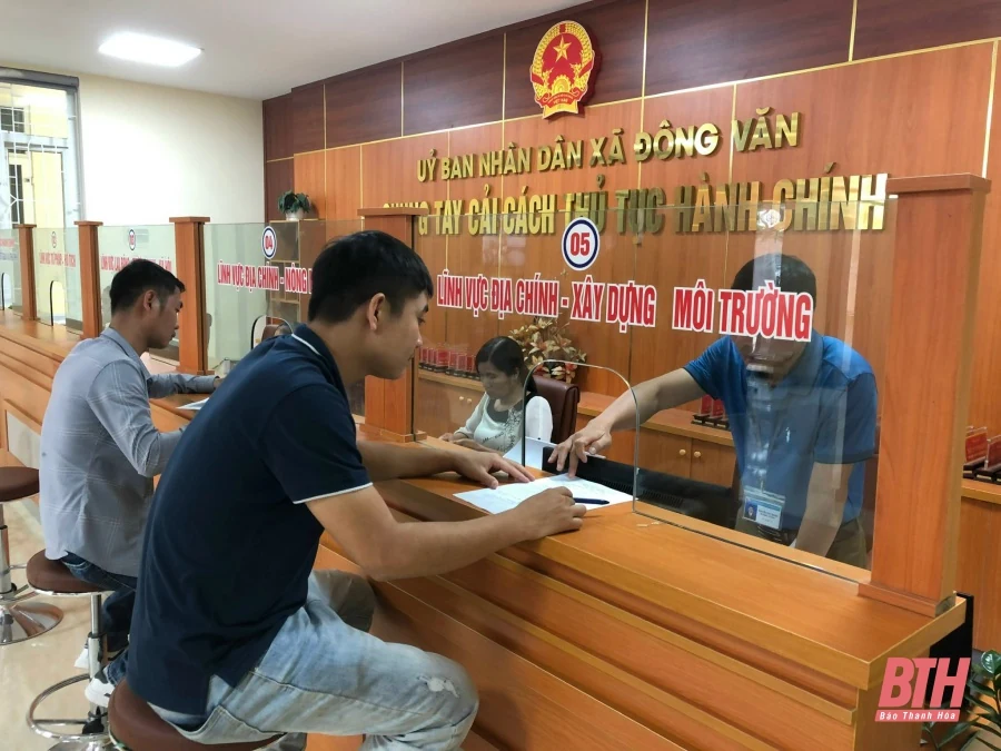 Làm theo lời Bác, Đông Văn trở thành xã nông thôn mới kiểu mẫu đầu tiên của tỉnh