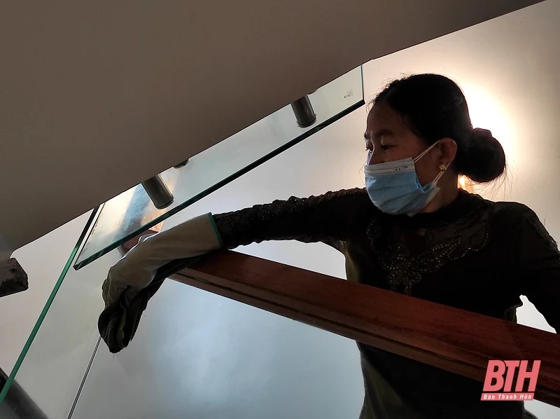 Dịch vụ vệ sinh nhà cửa đắt đơn hàng ngày tết