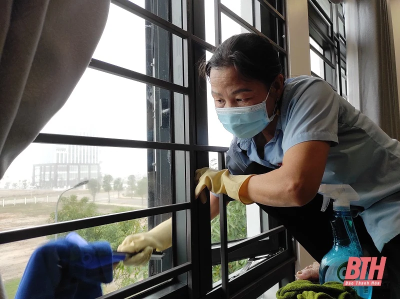 Dịch vụ vệ sinh nhà cửa đắt đơn hàng ngày tết
