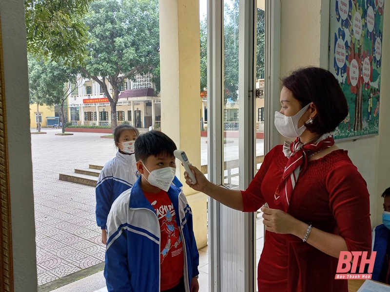 Học sinh Thanh Hóa hào hứng trở lại trường sau kỳ nghỉ Tết Nguyên đán