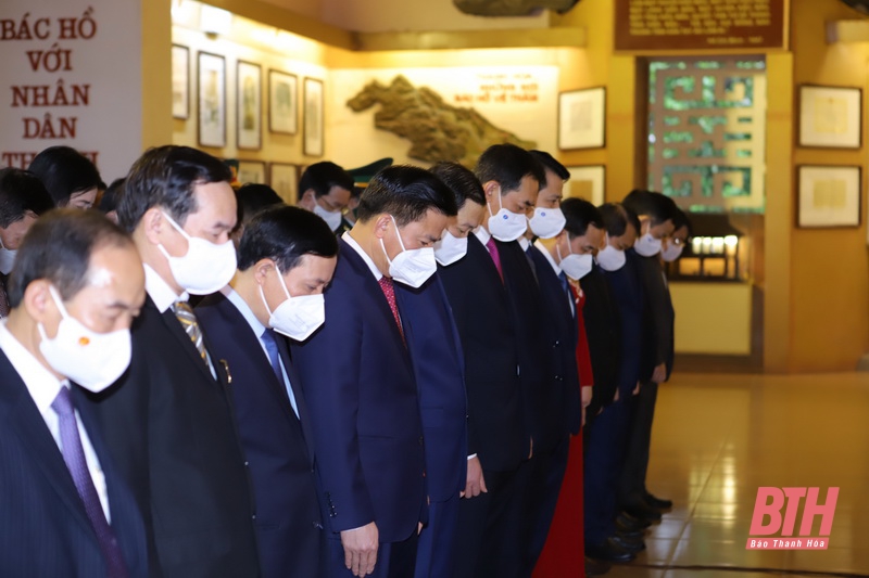 Những hình ảnh tại Lễ kỷ niệm 75 năm ngày Bác Hồ lần đầu tiên về thăm Thanh Hóa
