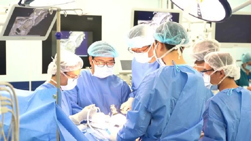 Vinmec: Ứng dụng thành công kỹ thuật “cá thể hóa” thay khớp háng “4 không”