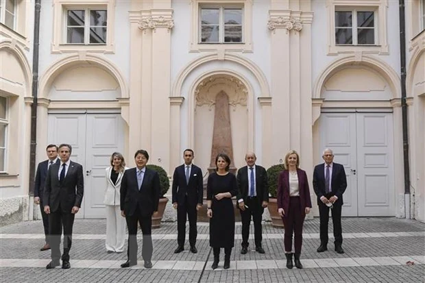 Ngoại trưởng G7 lên án việc Nga công nhận các vùng ly khai ở Ukraine