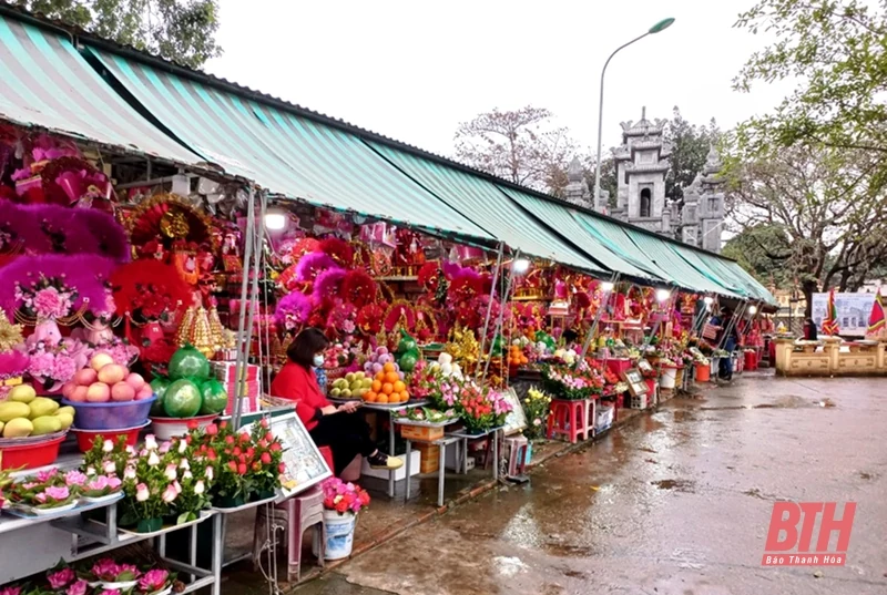 Chú trọng đầu tư hệ thống hạ tầng thương mại tại các khu di tích, điểm du lịch