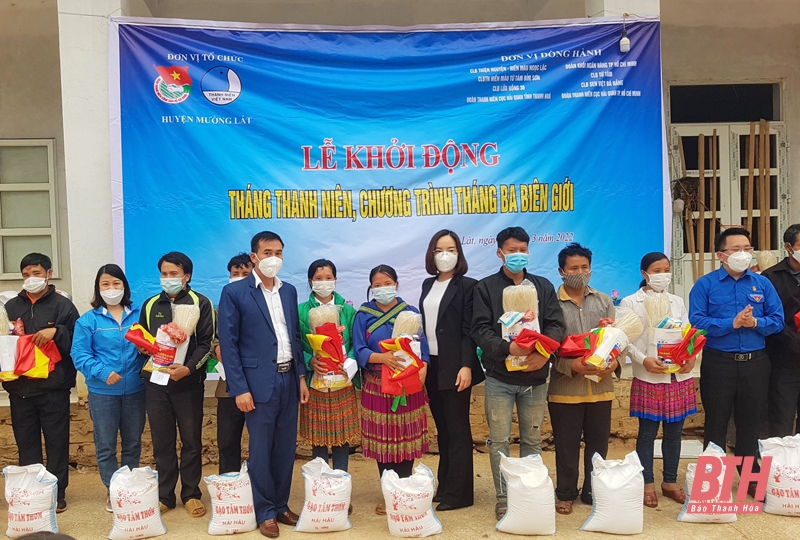 Chương trình “Tháng 3 biên giới - biên cương tổ quốc tôi” tại Mường Lát