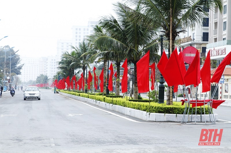 Sầm Sơn: Rực rỡ cờ hoa chào mừng kỷ niệm 30 năm thiết lập quan hệ ngoại giao Việt Nam - Hàn Quốc