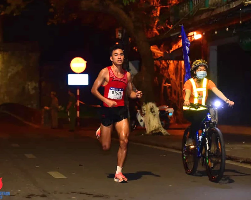 Điền kinh Thanh Hóa giành 1 HCV, 2 HCB tại Giải chạy VnExpress Huế Marathon 2022