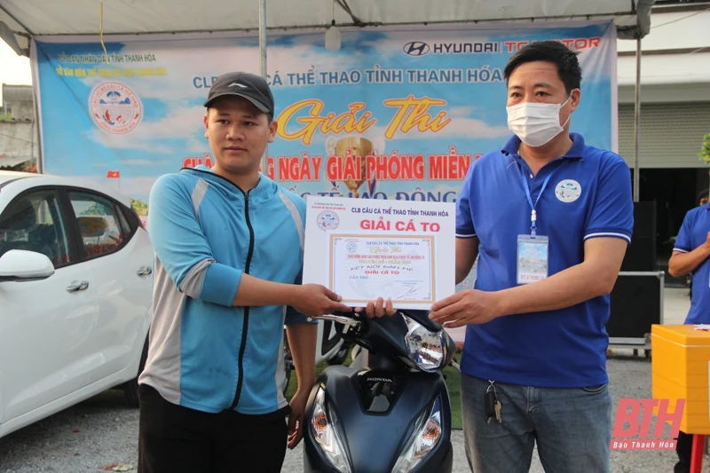 Cần thủ đến từ Hà Nội giành giải nhất tại Giải câu cá thể thao Thanh Hóa chào mừng các ngày lễ lớn