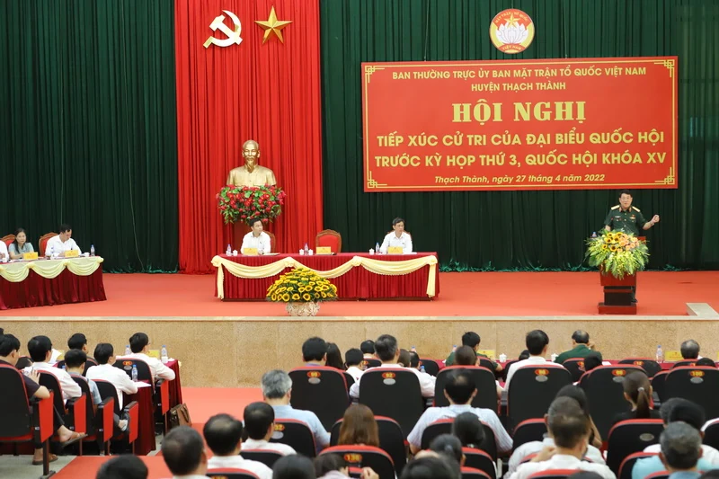 Đại tướng Lương Cường cùng các ĐBQH tỉnh Thanh Hóa tiếp xúc cử tri huyện Thạch Thành
