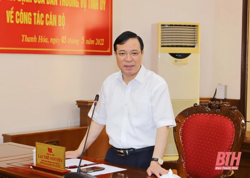 Công bố và trao quyết định của Ban Thường vụ Tỉnh ủy Thanh Hóa về công tác cán bộ