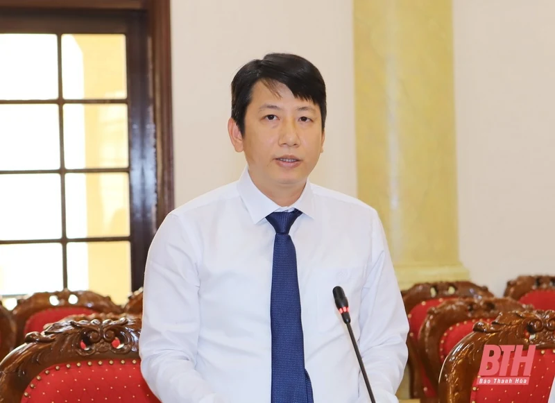 Công bố và trao quyết định của Ban Thường vụ Tỉnh ủy Thanh Hóa về công tác cán bộ